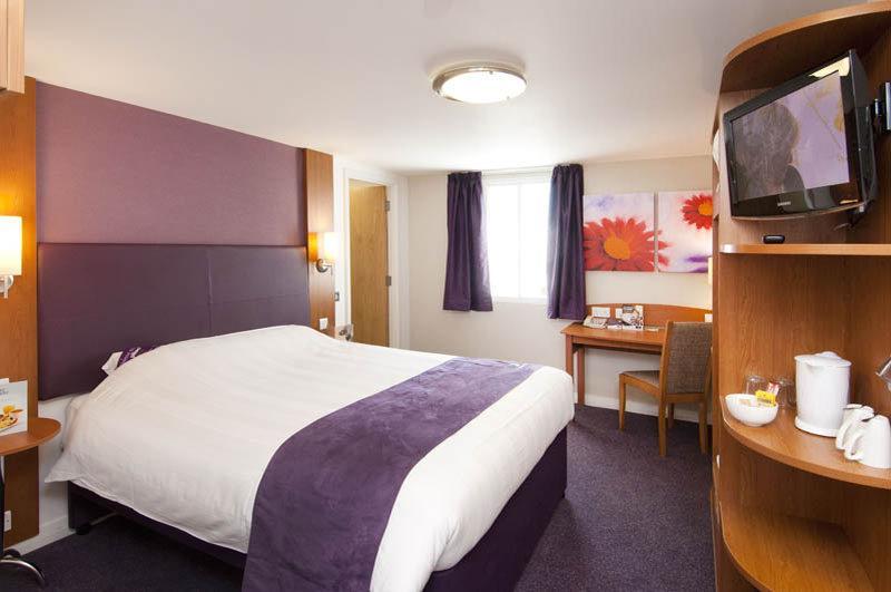 Premier Inn Dunstable / Luton Zewnętrze zdjęcie