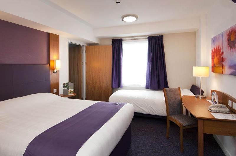 Premier Inn Dunstable / Luton Zewnętrze zdjęcie